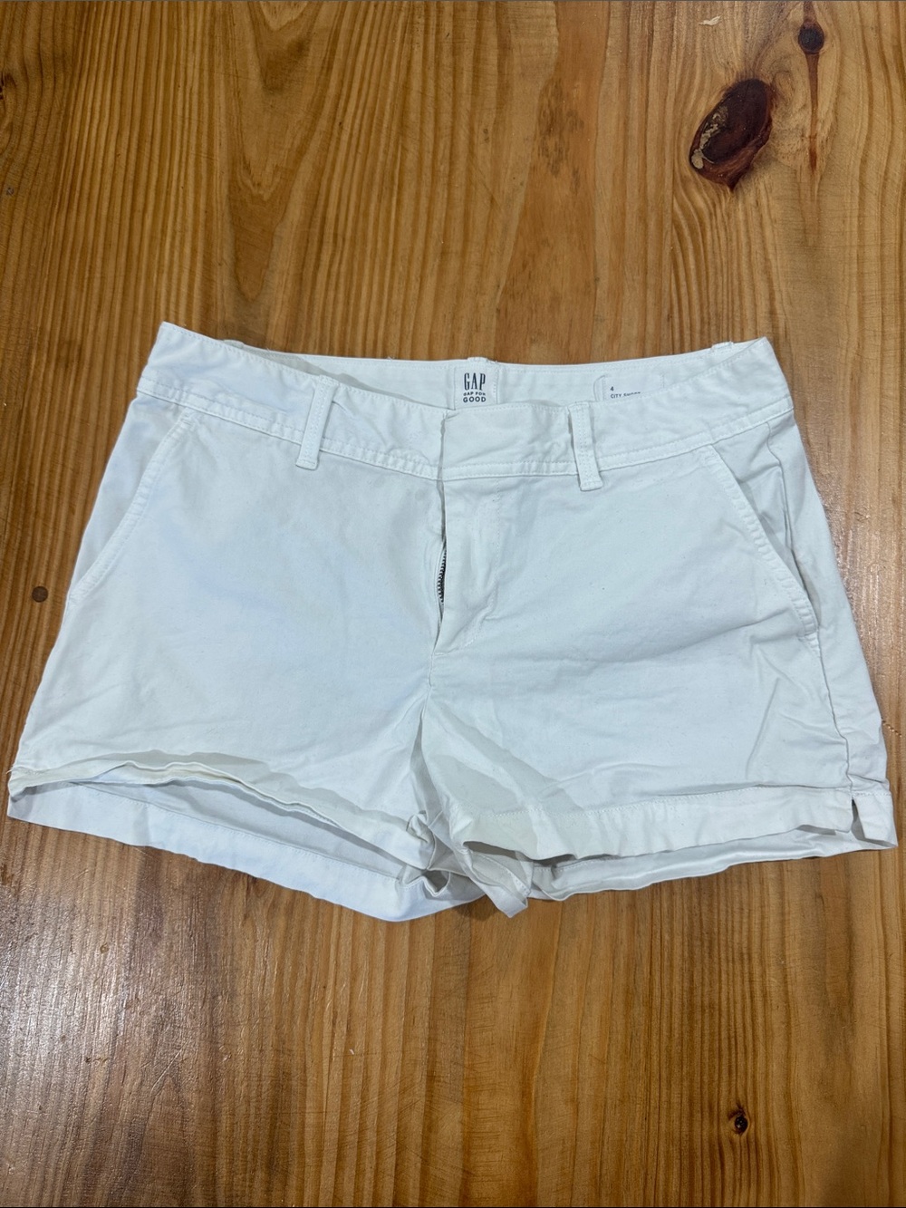 GAP Women's White Cotton Chino Bermuda Shorts